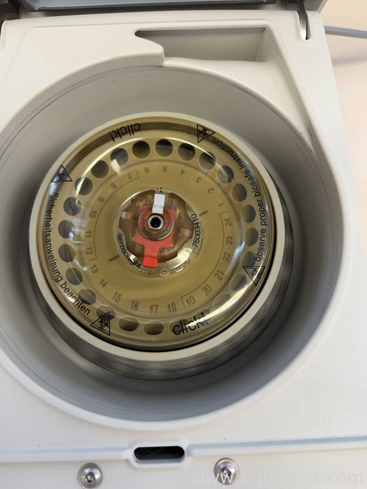 Thermo Scientific Heraeus Pico 17 Benchtop Centrifuge