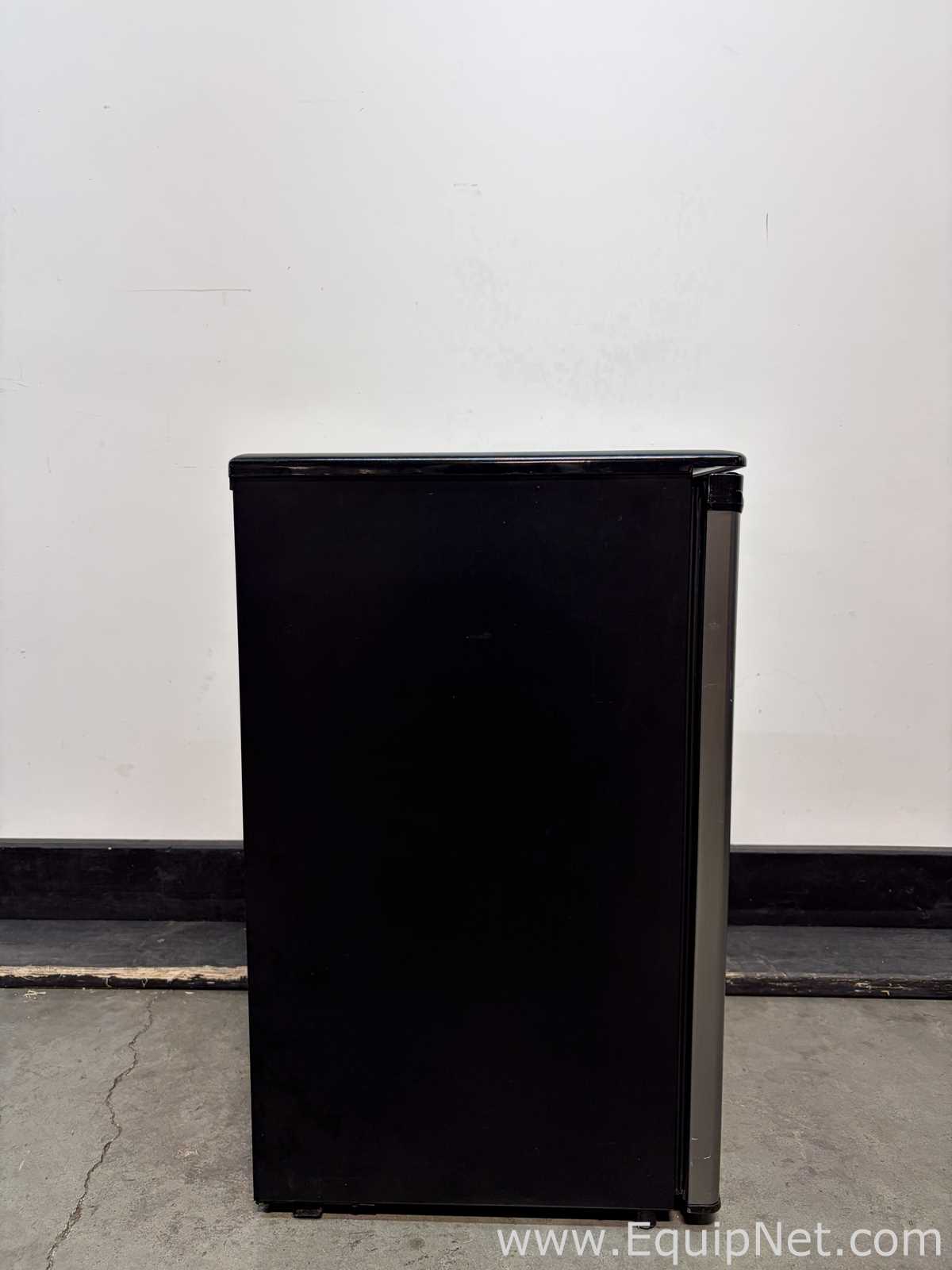 Refrigeradores Danby Inc DAR044A4BSLDDU