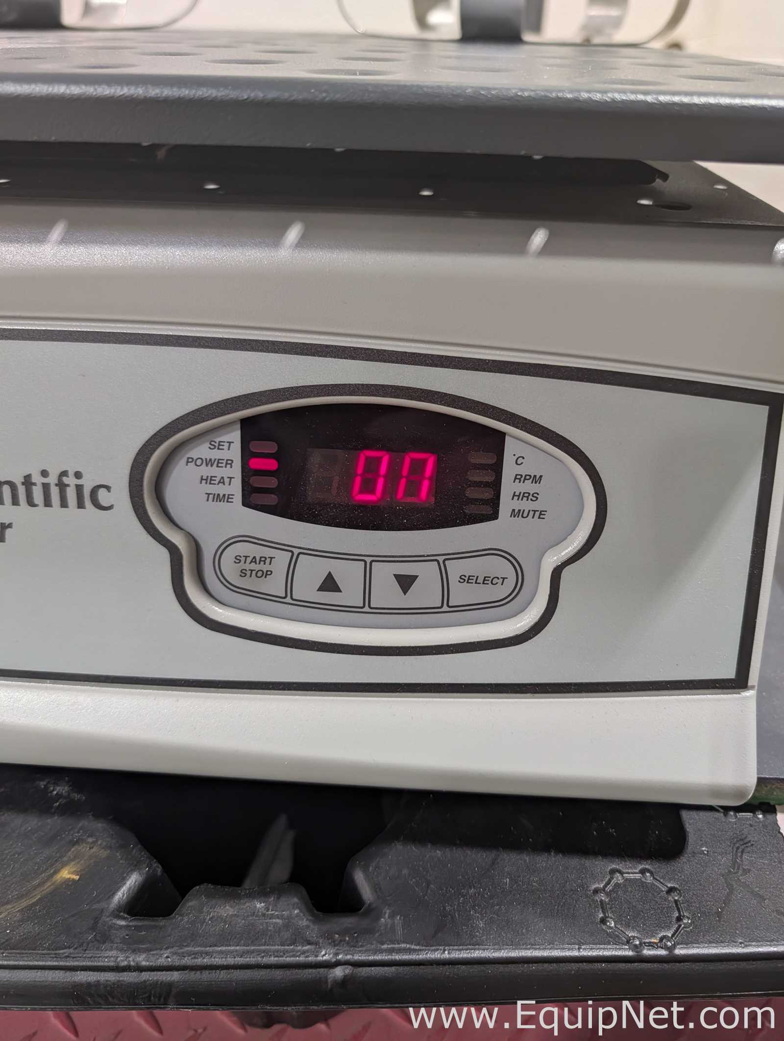 New Brunswick Scientific Excella E5 Platform Shaker