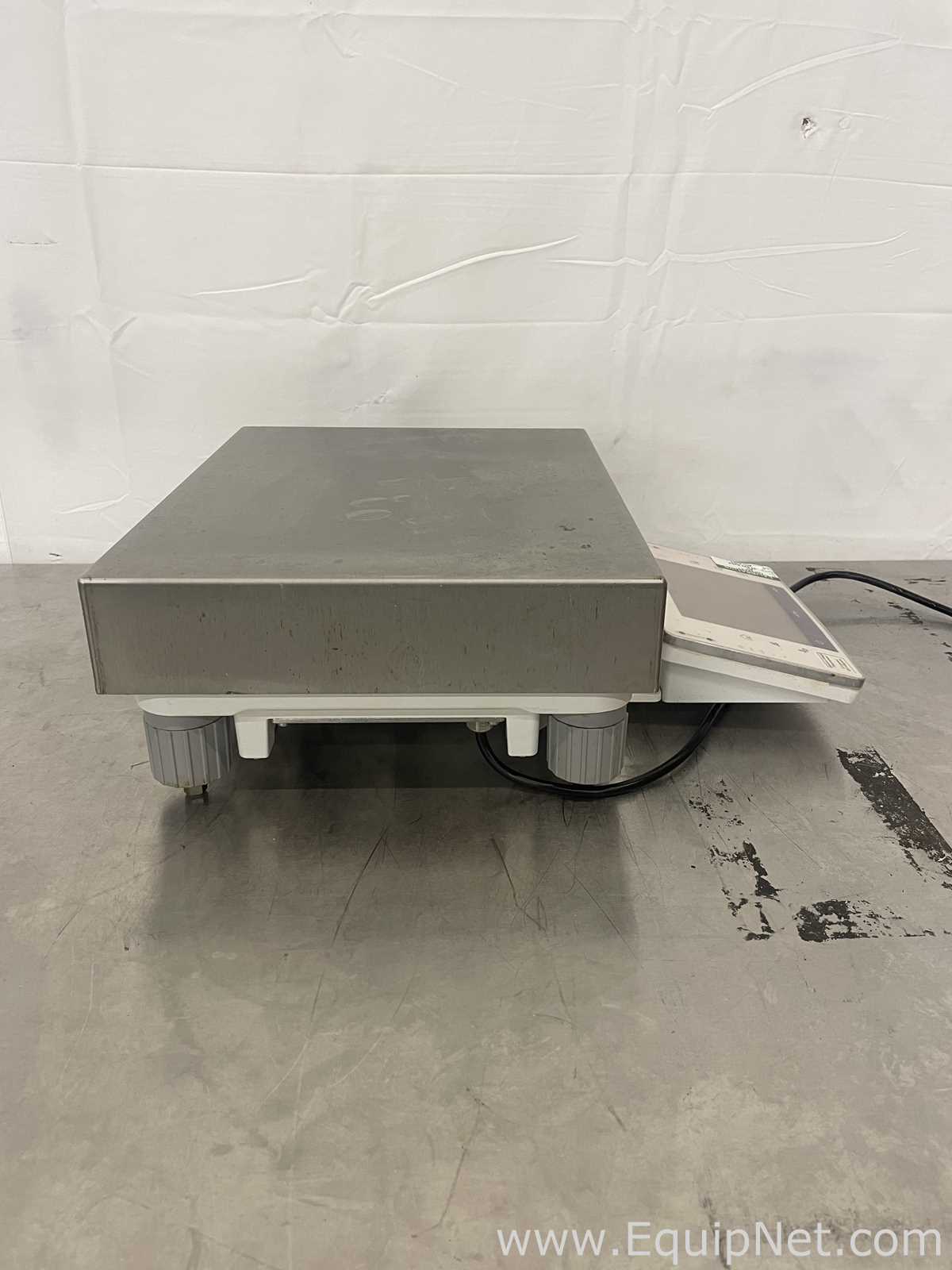 Mettler Toledo XPE32001L Balance Scale