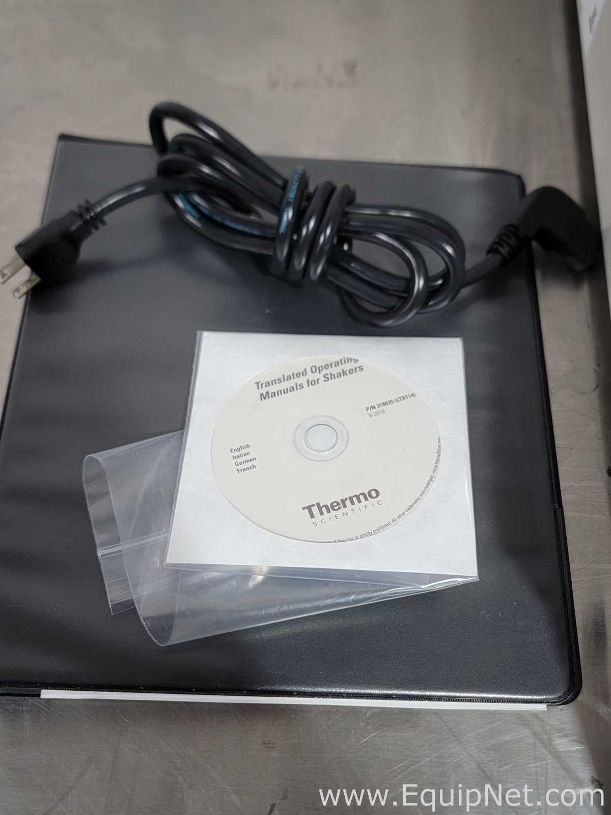 Thermo Scientific SHKE4450 MaxQ 4450 Incubating Orbital Shaker