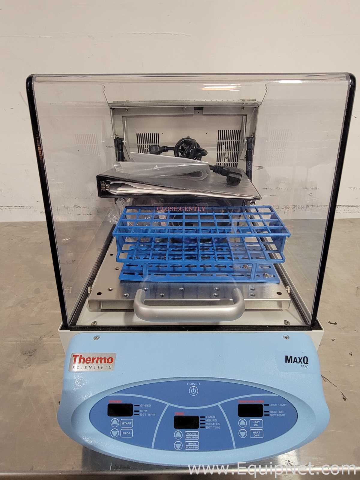Thermo Scientific SHKE4450 MaxQ 4450 Incubating Orbital Shaker