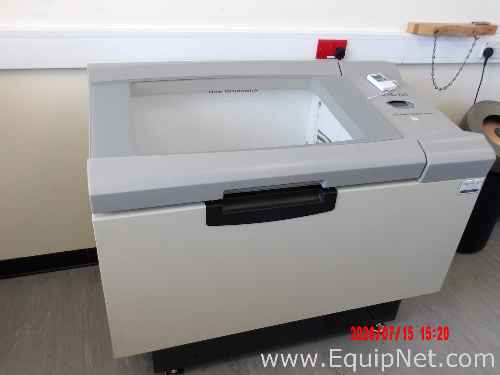 Eppendorf New Brunswick Exceela 25R Incubator Shaker