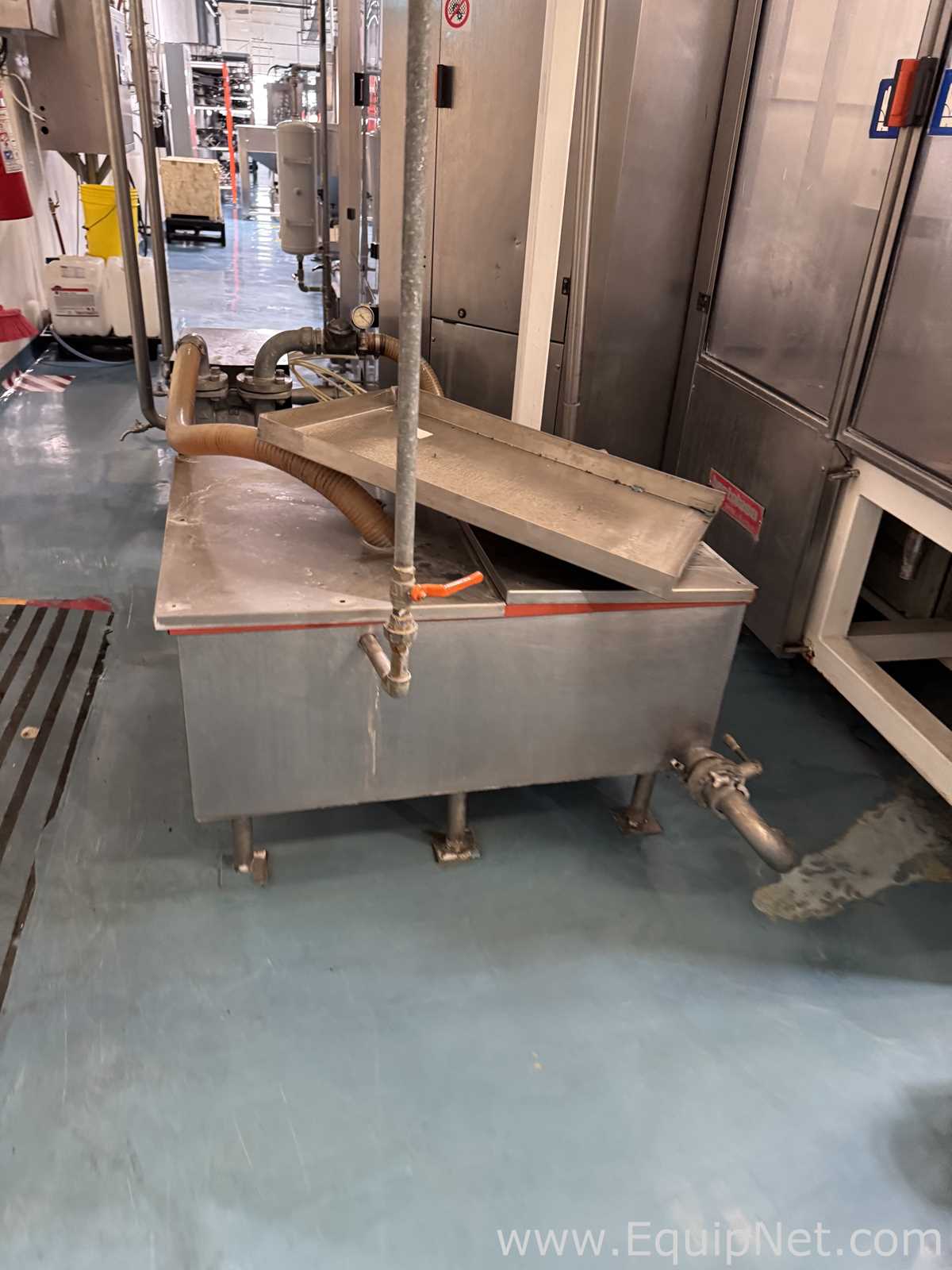 Bertolaso Titania 48/2100 Glass Bottle Rinser-Filler Machine