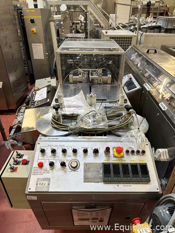 Farmo Res FD 22-U Thermoformer and Trim Press