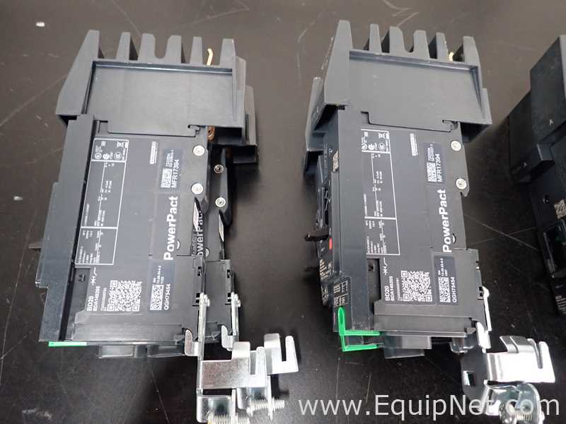 Lot of 8 Schneider Electric PowerPact BD20 Circuit Breakers