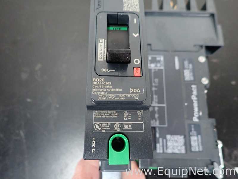Lot of 8 Schneider Electric PowerPact BD20 Circuit Breakers