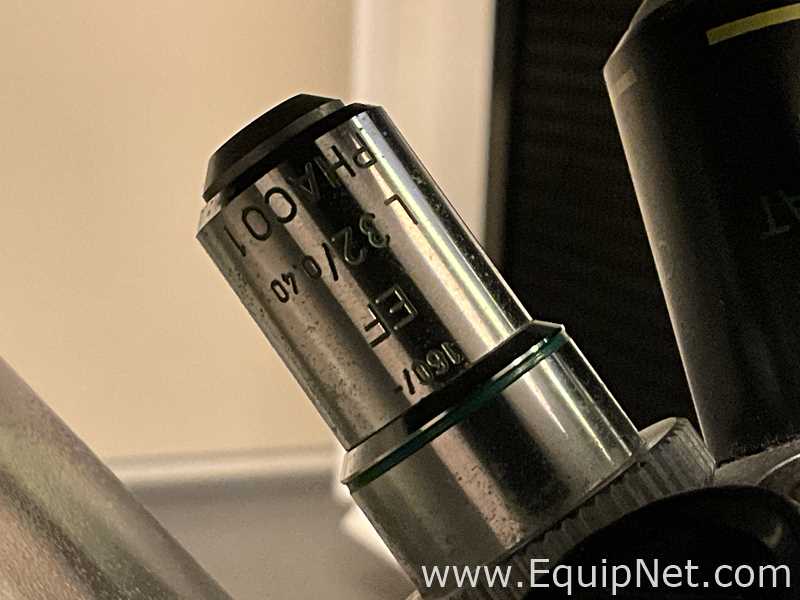 Zeiss Axiovert 25 Microscope