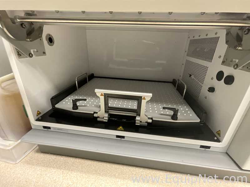 Eppendorf Innova S44i Double Stacked Laboratory Incubator Shaker