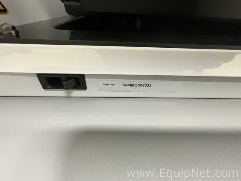 Eppendorf Innova S44i Double Stacked Laboratory Incubator Shaker