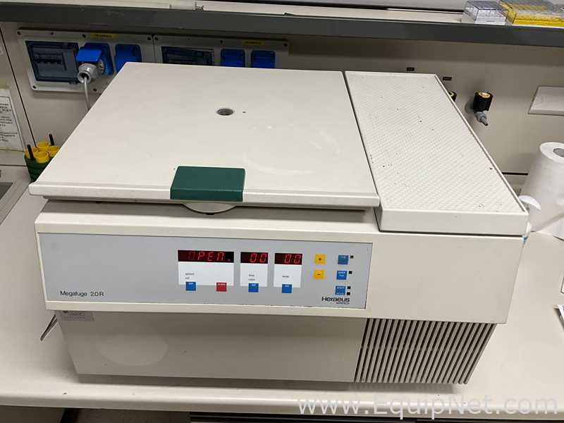 Centrífuga para Laboratórios Heraeus Megafuge 2.0R