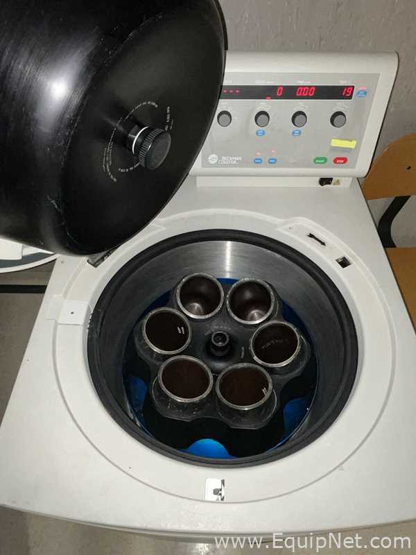 Beckman Coulter Avanti J-20 XP Refrigerated Laboratory Centrifuge