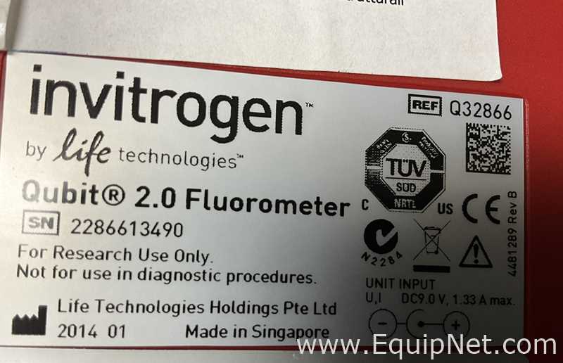 Life Technologies Invitrogen Qubit 2.0 Fluorometer