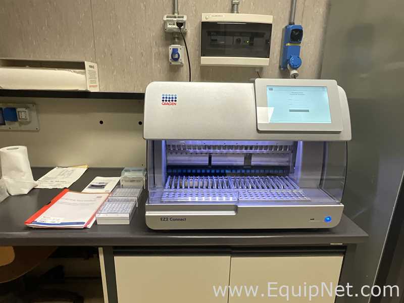 Qiagen EZ2 Connect Sample Preparation Liquid Handler