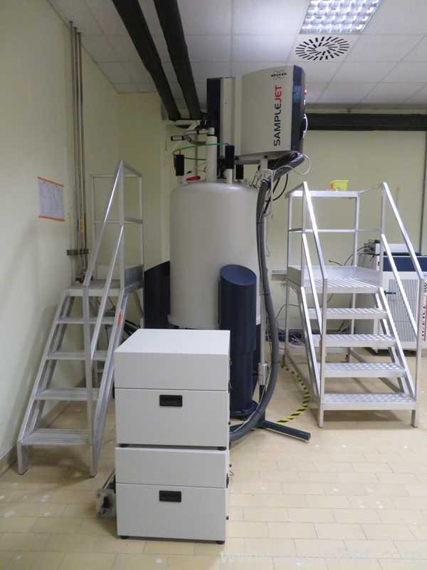 Bruker Ultra Shield 600 Mhz / 54 mm NMR With Bruker Avance III 600 Controller