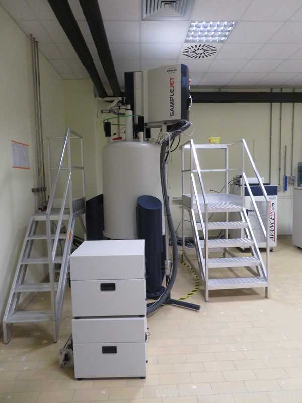 Bruker Ultra Shield 600 Mhz / 54 mm NMR With Bruker Avance III 600 Controller