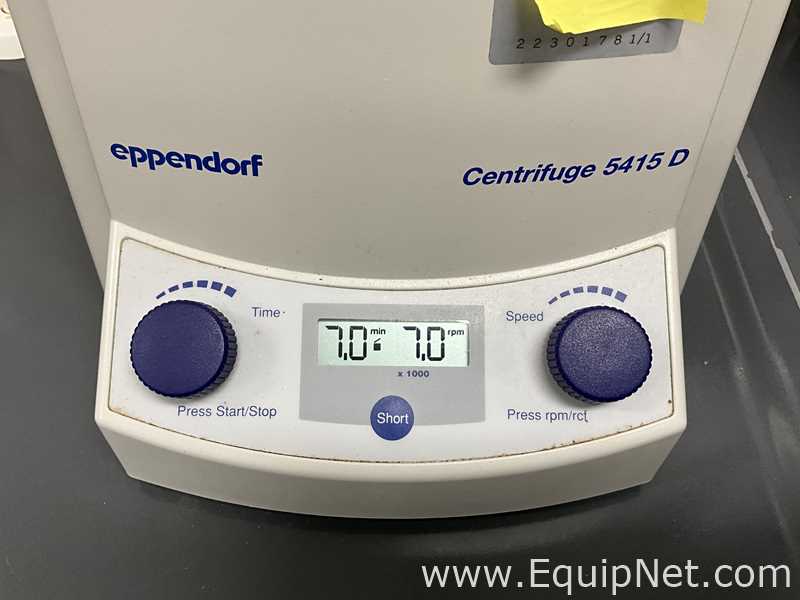 Centrífuga para Laboratórios Eppendorf 5415 D