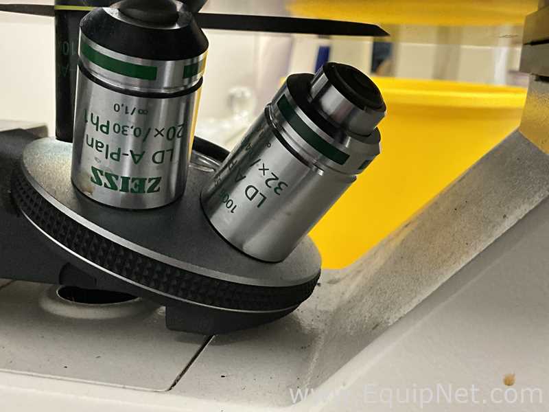 Zeiss Axiovert 25 Microscope
