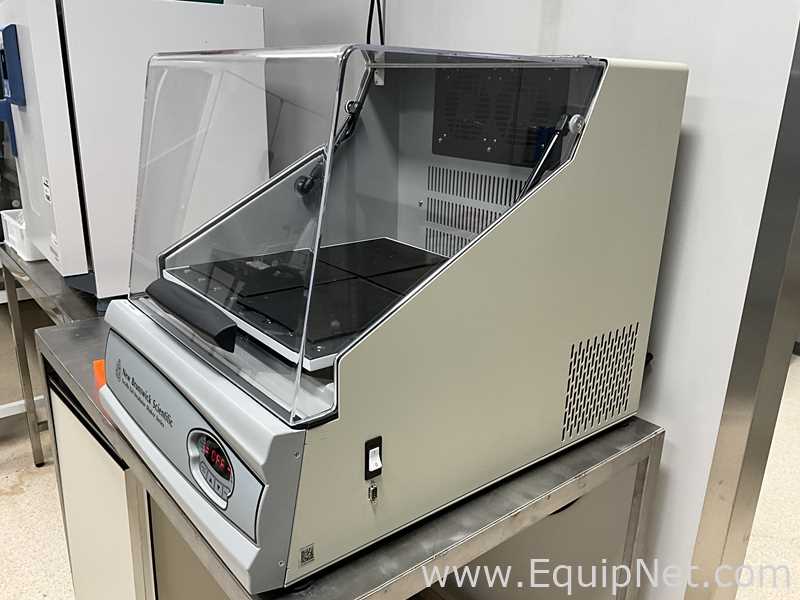 Eppendorf New Brunswick Excella E24R Laboratory Incubator Shaker