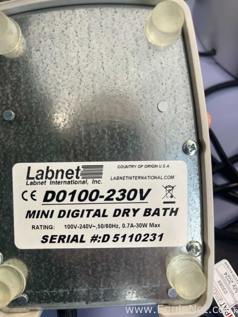 Labnet International D0100-230V Accublock Mini Dry Bath