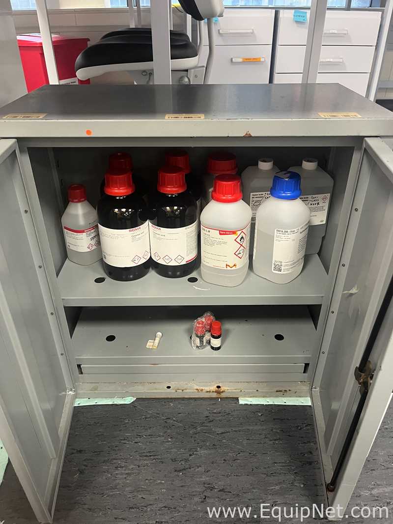 Acids Cabinet- H610 x W610 X D310mm