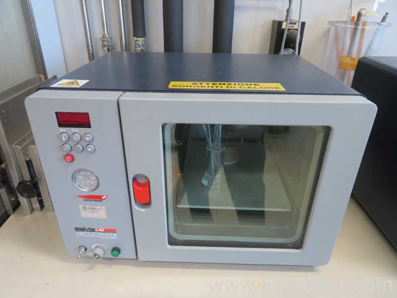 Salvis Lab Vacucenter VC 20 Bench Top Vacuum Oven