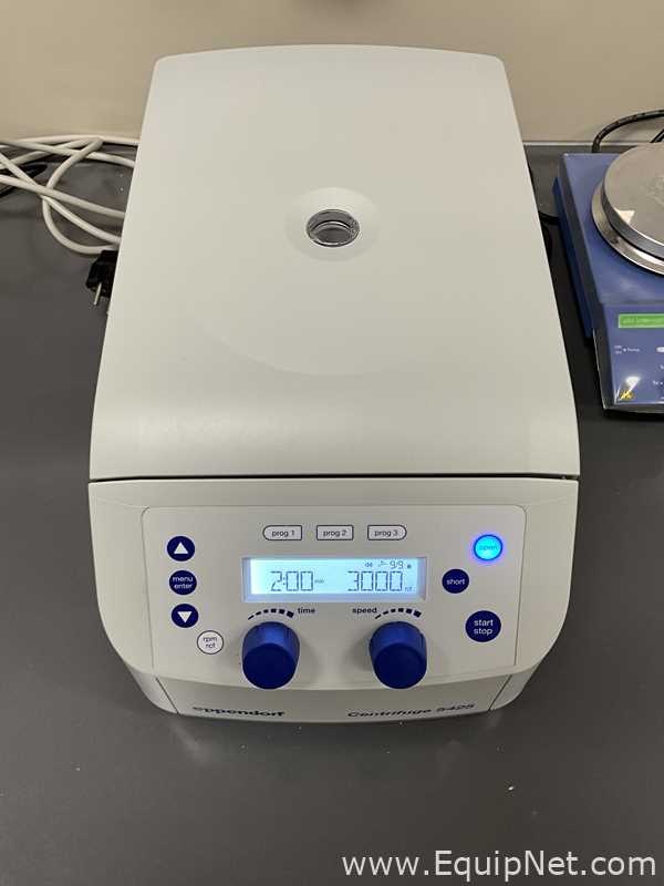 Centrífuga para Laboratórios Eppendorf 5425