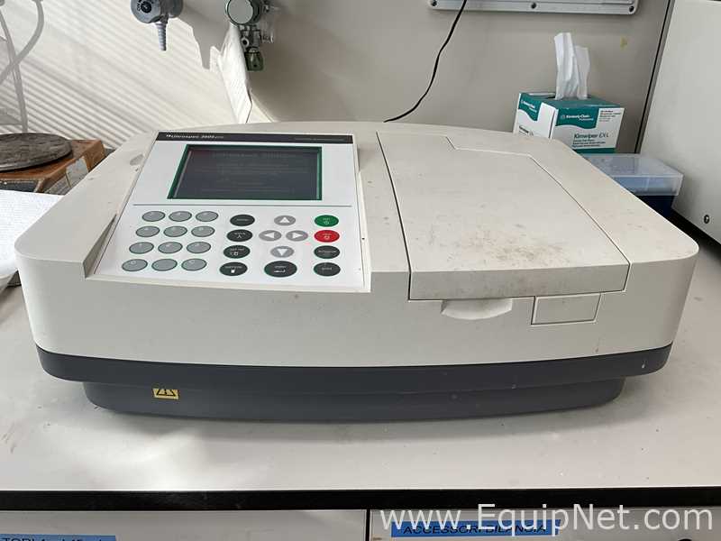 BioChrom Ultrospec 3000 pro UV/Visible Spectrophotometer
