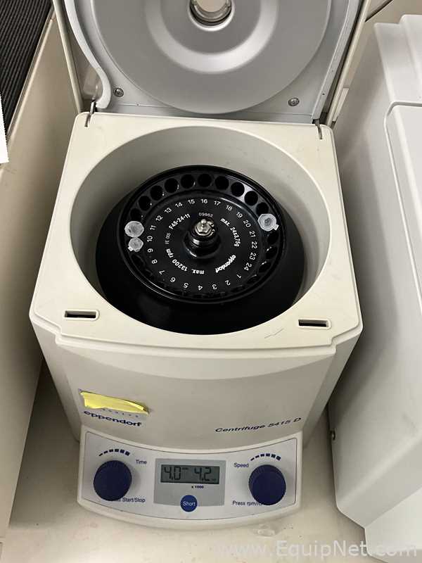 lote de  2 Centrífuga para Laboratórios Eppendorf 5415 D