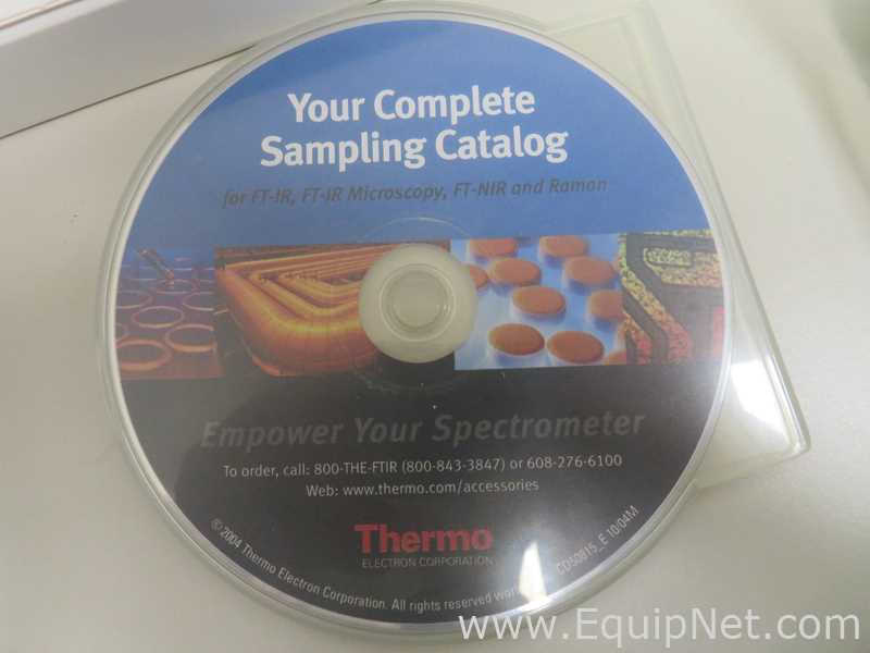 Thermo Scientific Nicolet iS10 Spectrometer