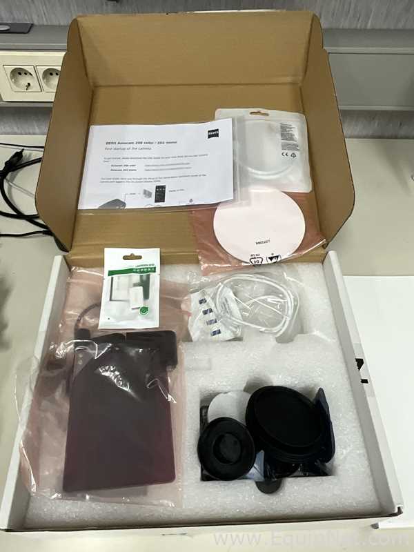 Carl Zeiss SteREO Discovery.V12 Stereo Microscope with Axiocom 208 Color USB Camera