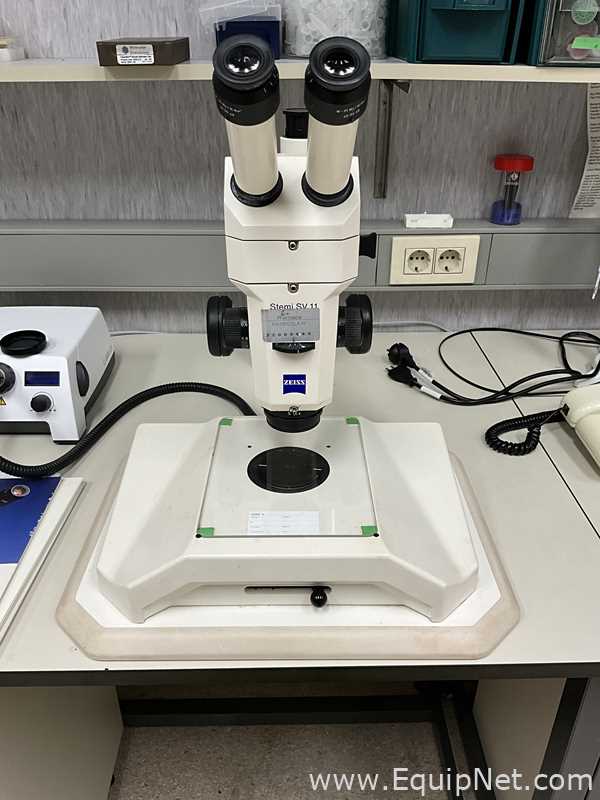 Carl Zeiss Stemi SV11 Stereo Microscope with CL 6000 LED Light Source