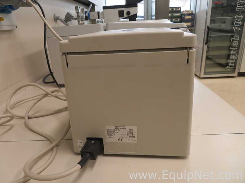 Centrífuga para Laboratórios Eppendorf 5415 D