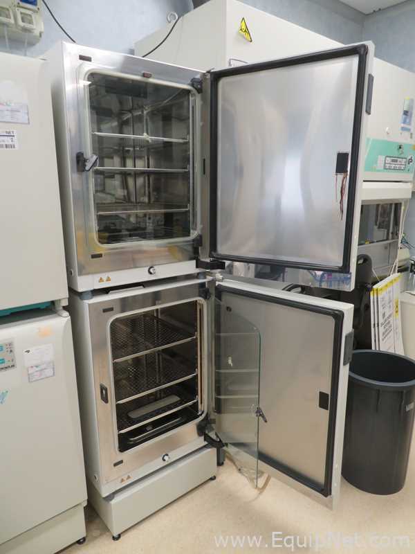 Lot of 2 Thermo Scientific HERAcell vios 160i CO2 Laboratory Incubators
