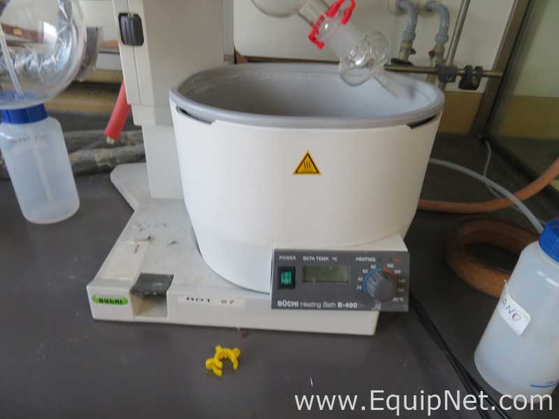Buchi R-200 Rotavapor with Buchi B-490 Heating Bath and V-800 Vacuum Controller