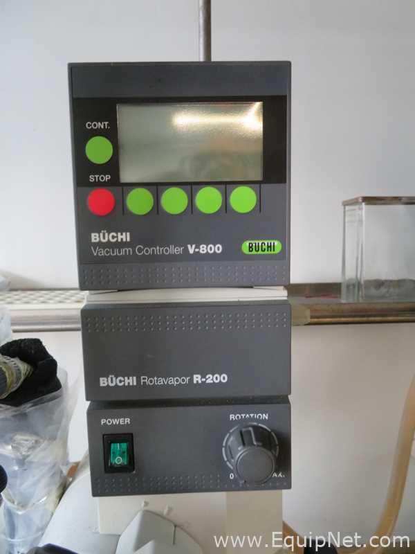Buchi R-200 Rotavapor with Buchi B-490 Heating Bath and V-800 Vacuum Controller