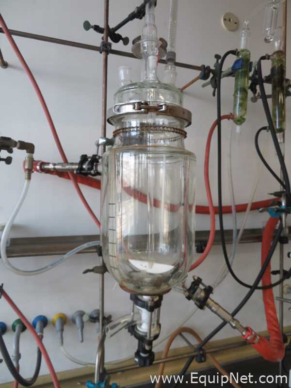 Jacketed 4000ml Glass Reactor with Huber Unistat 360 Chiller