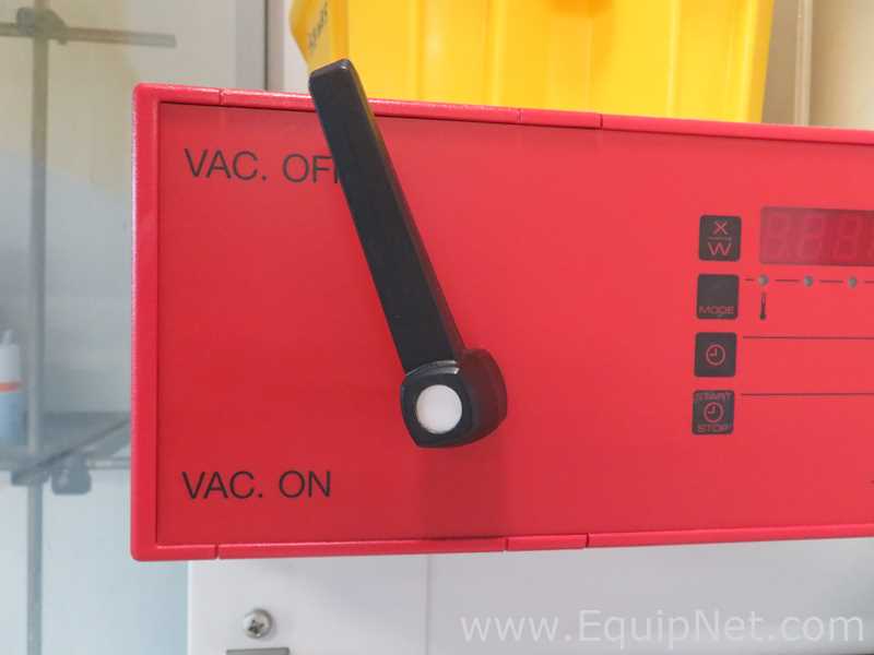 Binder VD-53 Vacuum Lab Oven