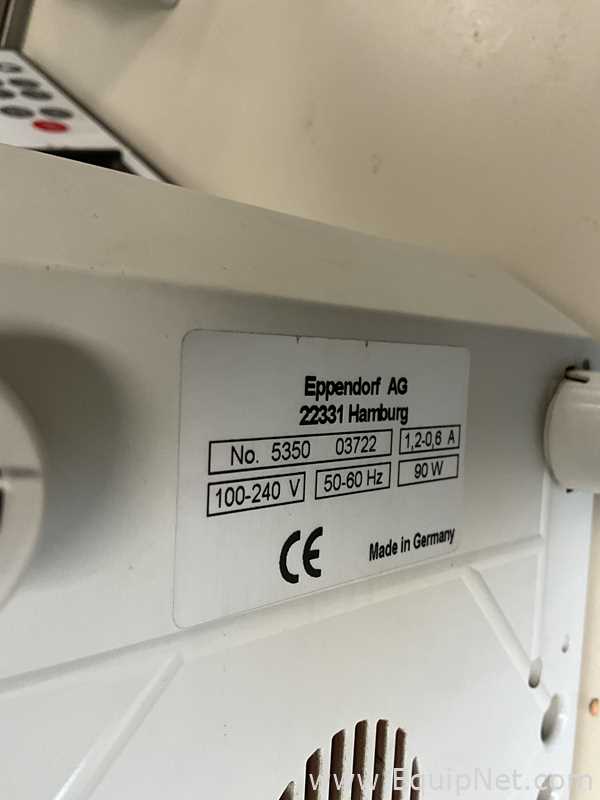 lote de  2 Misturador para Laboratórios Eppendorf Thermomixer Compact