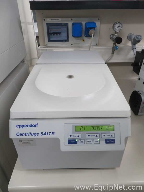Centrífuga para Laboratórios Eppendorf 5417 R