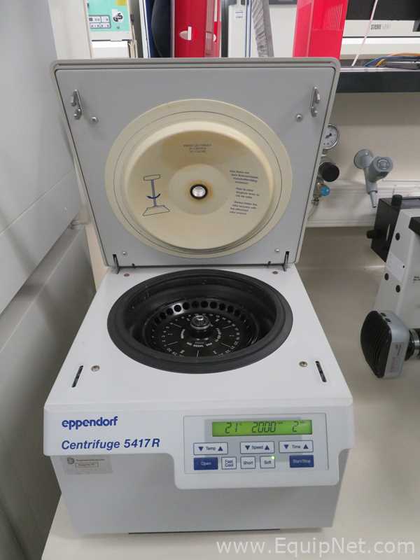 Centrífuga para Laboratórios Eppendorf 5417 R