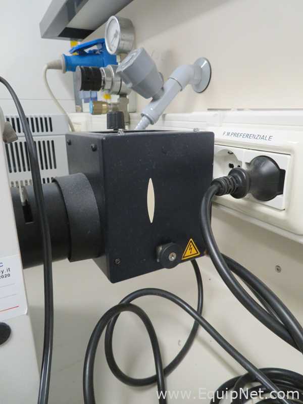 Leica DMIRB Fluorescence Microscope With Reichert Power Supply