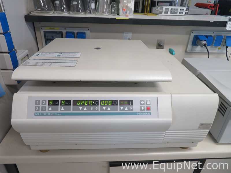 Centrífuga para Laboratórios Heraeus Multifuge 3 S-R