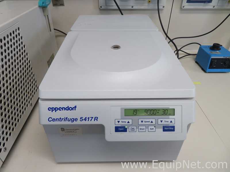 Centrífuga para Laboratórios Eppendorf 5417 R