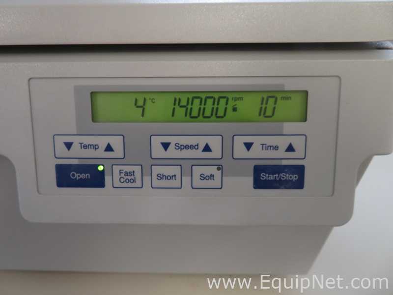 Centrífuga para Laboratórios Eppendorf 5417 R