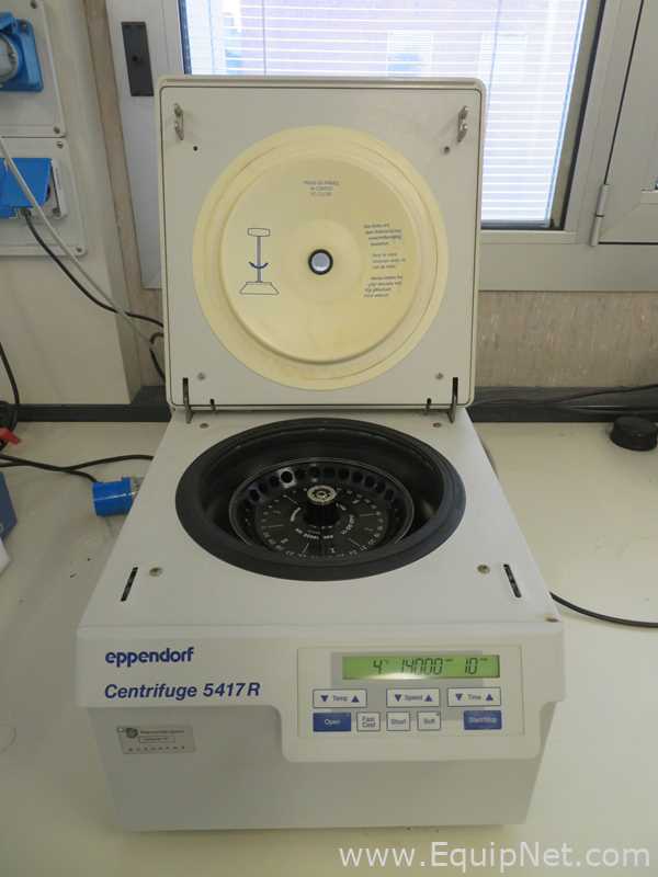 Centrífuga para Laboratórios Eppendorf 5417 R