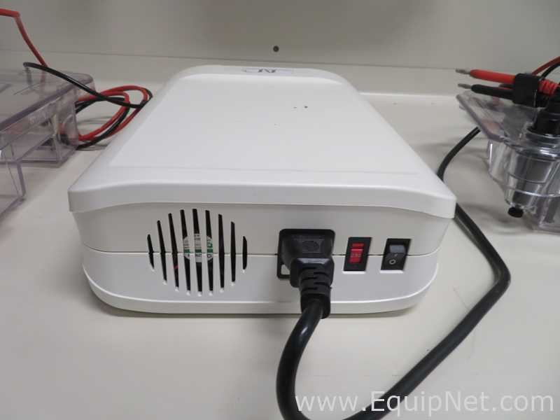 Lot of 2 Biorad Sub-Cell GT Wide Mini Electrophoresis With Biorad Power Ease Power Supply