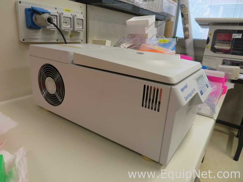 Eppendorf 5417 R Refrigerated Laboratory Centrifuge
