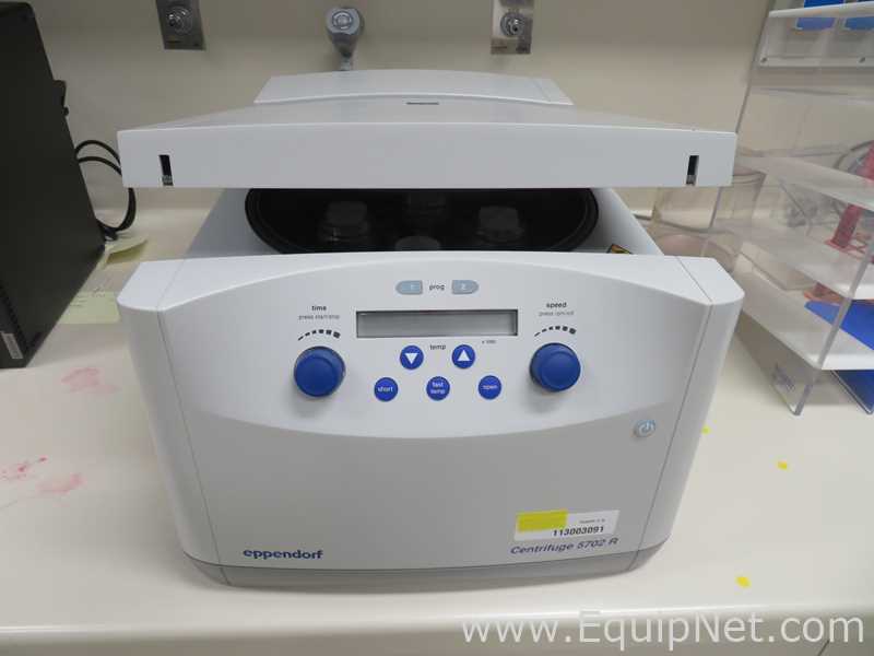 Centrífuga para Laboratórios Eppendorf 5702 R