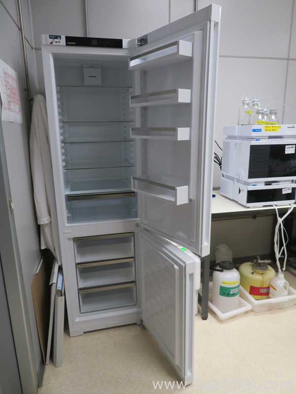 Liebherr CNd5703 Index20A/001 383 Litre Upright Laboratory Refrigerator Freezer